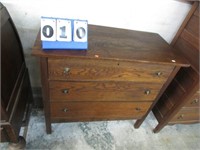 ANTIQUE 3 DRAWER DRESSER -- OAK