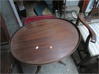 OVAL TOP MAHOGANY HARP TABLE