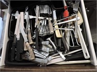Contents Utensil Drawer