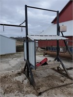 Cattle Oiler/Mineral Feeder combination