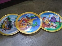 Group of 3 plastic McDonalds Season  plates.