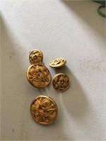 Five US Army buttons