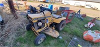 Allis-Chalimers B-110 Lawn Tractor