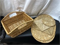 Baskets & placemats