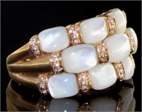10kt Gold Mother of Pearl Large Cocktail Ring