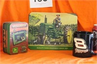JOHN DEERE, HARVEST HERITAGE CAN WITH PICTURES