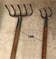 Pair long handled garden tools