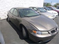 2001 PONTIAC GRAND PRIX