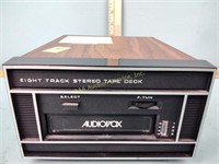 Audiovox 8 track player - powers on