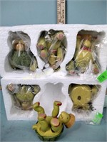 Turtle figurines - new