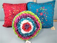 3 decorative pillows NWT