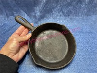 6.5in cast iron skillet