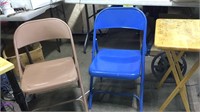3 folding chairs and tray table