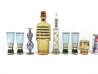 Verrerie ornée or; verres, bougeoir, vase & Carafe