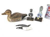 Sculptures de canard et oiseaux en bois, signées