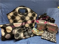 Lot of Thirty-One bags (black & white)