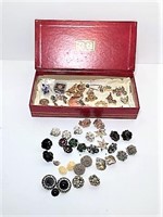 Vintage Clip On Earrings & Brooches