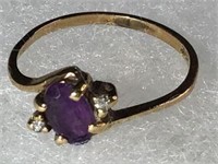 Amethyst and Diamond Chip10 kt Gold Ring