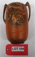 Roseville 31 - 7" Bushberry Vase