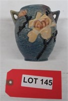 Roseville 86 - 4" Magnolia Vase