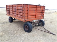 4 wheel wagon with box and hoist. POOR FLOOR