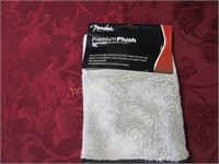 Fender Preium plush microfiber polishing cloth