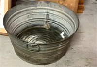 Large metal washtub