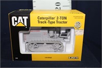 Ertl Caterpillar  2 Ton track type tractor