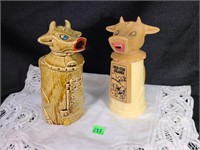 2 vintage cow creamer pitchers