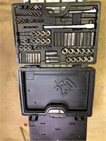 Craftsman 1/4" & 1/2" tool set not complete