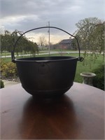 Griswold #4 cast Iron Yankee Bowl
