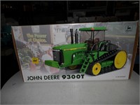 J.D. 9300 T---2000 Farm Show