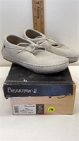 NEW  WOMENS SIZE 5 BEAR PAW SHOES