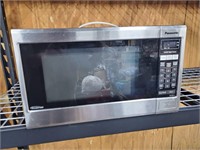 Panasonic 1200W Microwave