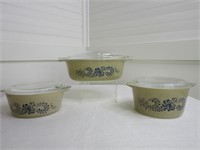 Pyrex Bowls Homestead Pattern Blue & Beige