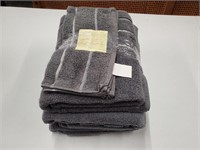 4 Bath Towel and 4 Wash Cloth