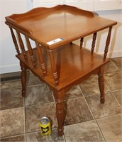 Vintage Spindle 2 Tier End Table