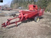 NH Hayliner 273 Square baler