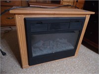 Electric heater / fireplace