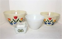 Fire King Tulip Nesting Mixing Bowls