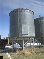 1800bu Grain Bin On Double Skid Hopper