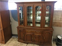 NATHAN HALE OAK HUTCH W/ 2 GLASS SHELVES