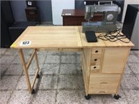 SEWING TABLE W/ SINGER SEWING MACHINE, PEDAL&MORE