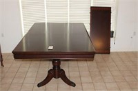 GORGEOUS SOLID WOOD DUNCAN PHYFE STYLE DININGTABLE