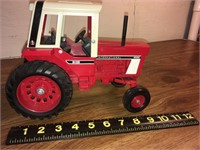 International 1086 diecast tractor