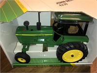 John Deere collectors edition 4230 tractor
