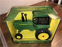 John Deere 4450 tractor