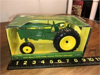 John Deere 2440 utility tractor