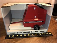Case IH round baler 8465