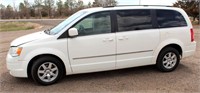 2010 Chrysler T & C Touring Van